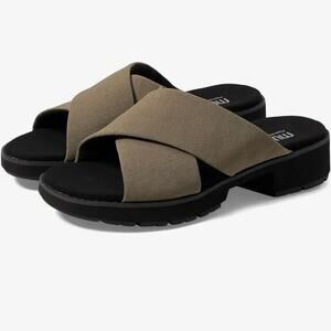 Munro Dekkie Sandals, Size 10.5, New in Box MSRP $160